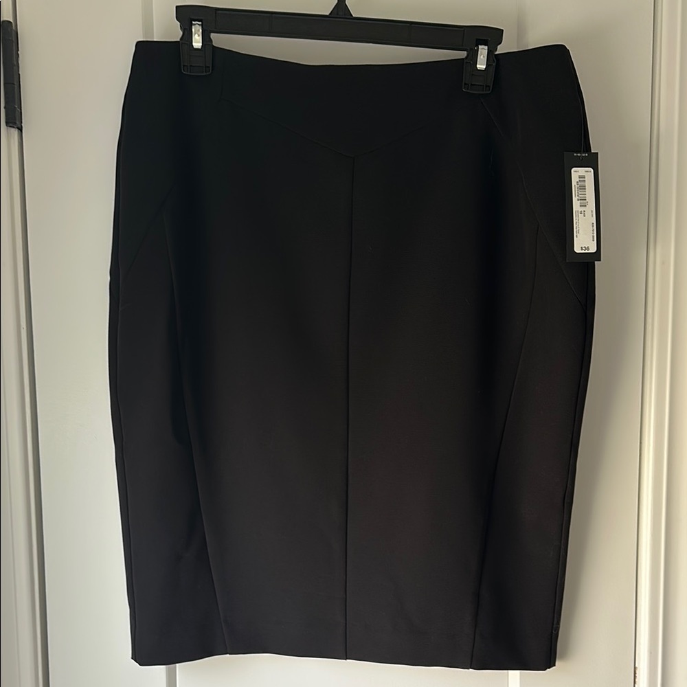 Black Knee-Length Pencil Skirt